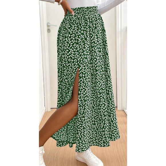 🎄 SHEIN EUC Frenchy Ditsy Floral High Waist Slit Skirt 6 green white - Picture 15 of 15